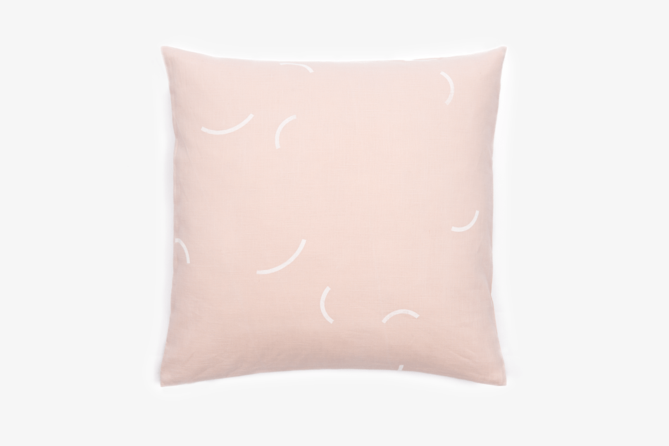 GRAY_Cushion_50x50_PinkLinen_WhiteSmiles